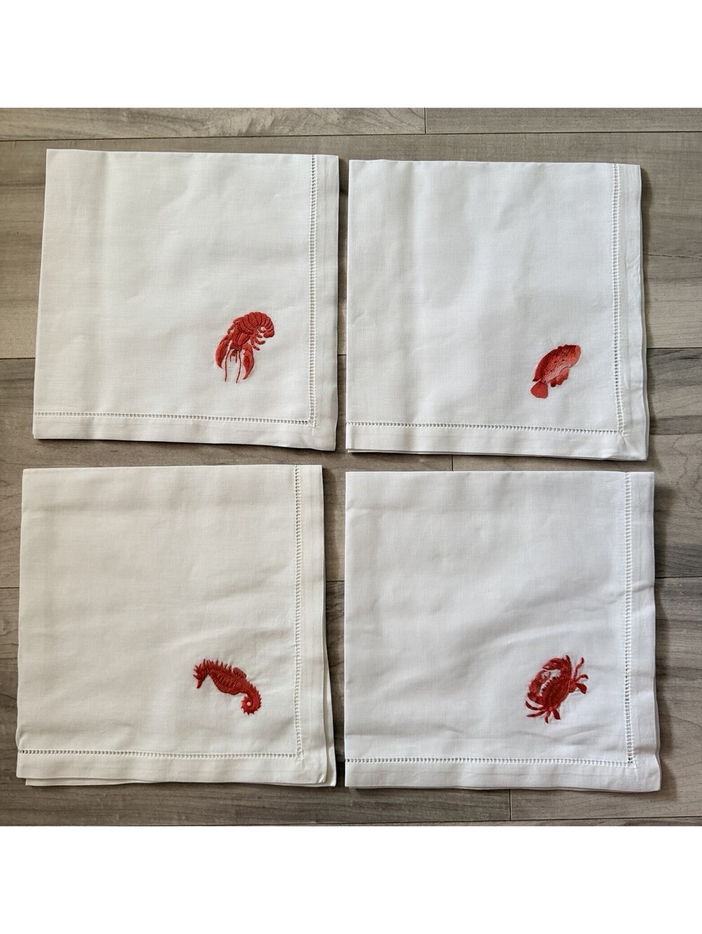 Sea Life Fabric Table Napkins Lot of 4 Napkins 20" Embroidered Lobster Crab Fish